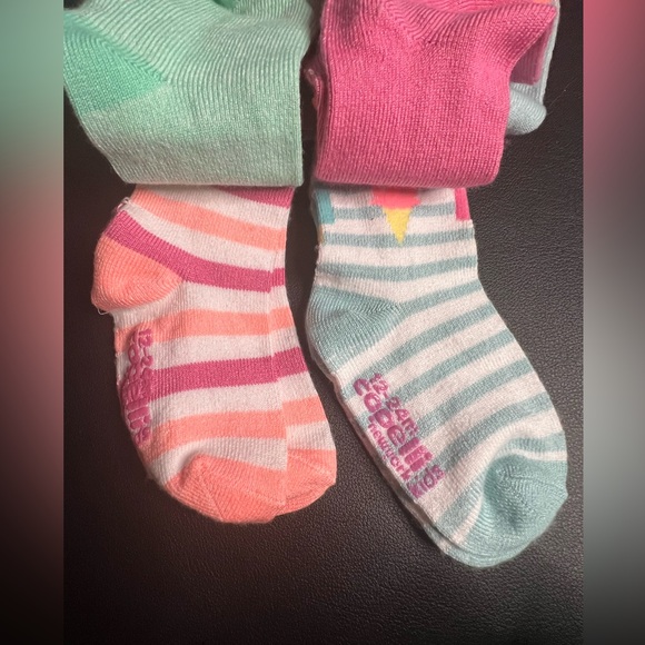 Capelli of New York Kids NWT 6-pack baby and toddler girl socks - Picture 4 of 9